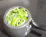 सरसों,मेथी,पालक,बथुआ का साग (Sarson,methi palak bathua ka saag recipe in Hindi) रेसिपी चरण 2 फोटो
