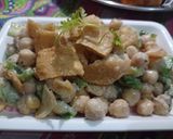 A picture of step 4 of White Chana chaat.