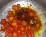 A picture of step 5 of Gajar palak.