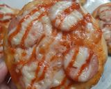 Foto langkah ke 5 dari resep Pizza Mini.