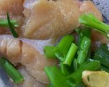 Foto langkah ke 1 dari resep Ayam Saus Apel.