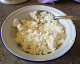 Foto del paso 2 de la receta: Crema de queso fresco al curry y cúrcuma