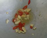 Foto langkah ke 2 dari resep Ca Kangkung Terasi.