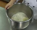 Foto langkah ke 1 dari resep Roti Manis.