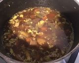 Une image de l'étape 1 de Soupe de légumes mijotés aux épices marocaines et coriandre hachée.