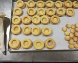 Foto del passaggio 4 della ricetta Biscotti di pasta frolla e crema