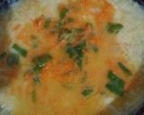 Foto langkah ke 3 dari resep Telur Dadar Gulung Sosis.