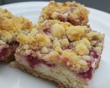 Foto langkah ke 7 dari resep Raspberry Banana Cheesecake Streusel Squares.