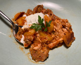 Foto del paso 7 de la receta: Pollo deshilachado (pulled chicken) con patatas