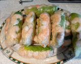 A picture of step 6 of Vietnamese Summer Rolls.