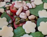 Foto del paso 4 de la receta: Ensalada 🥗 inspirada en Caprese 🇮🇹 en ensaladera comestible
