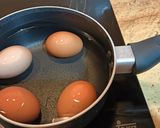 Foto del paso 1 de la receta: Huevos rellenos