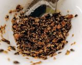 Aszalt gyümölcsös joghurt pirított mézes magvakkal recept fázis 5 fotója