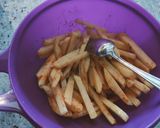 Une image de l'étape 4 de Frites maison au four.