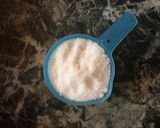 A picture of step 1 of Instant mango powder chutney.