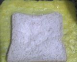 Foto langkah ke 3 dari resep Omelette Bread India.