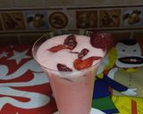 صورة لخطوة 2 من وصفة موس الفراوله 🍓🍹