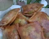 Foto langkah ke 6 dari resep Martabak telur kornet kulit lumpia.