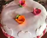 Foto del paso 2 de la receta: Torta de cumpleaños con bizcochuelo casero 😋