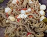 Foto langkah ke 8 dari resep Balado usus dan telur puyuh.