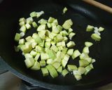 Pas rețetă Spaghetti con patate e zucchini (cartof și dovlecel) 1 fotografie