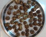 A picture of step 3 of Dry fruit Dates Modak.