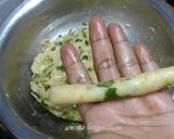 A picture of step 4 of Potato Rava fingers.