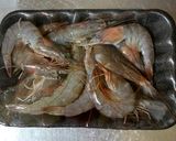 A picture of step 1 of Drunken Shrimp.