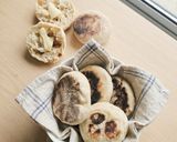 Gambar langkah 11 resipi English Muffins.
