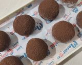 Foto langkah ke 6 dari resep Choco Truffle Mochi.