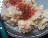 A picture of step 2 of Aloo stuffed garlic naan.