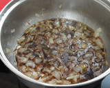 Foto del paso 2 de la receta: Hamburguesa con reducción de Pedro Ximénez y col lombarda estilo chucrut