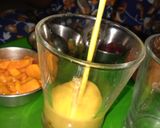 मॅगो मस्तानी (mango mastani recipe in marathi) रेसिपी स्टेप 2 फोटो 