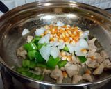 A picture of step 10 of White Sauce Pasta.