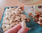Foto del paso 3 de la receta: Agua de almendras, sin filtrado 💧🌱 "leche" o bebida vegetal
