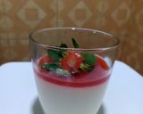 Foto langkah ke 5 dari resep Panacotta Strawberry.