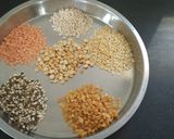 A picture of step 1 of Shahi Veg Masala Khichdi.