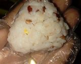 Foto langkah ke 6 dari resep Nasi Kepal (onigiri) sederhana.