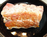 Foto del paso 3 de la receta: Lomo de cerdo relleno y patatas al vino