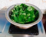 A picture of step 3 of Healthy "Flat Lentil And Spinach Joint Broth".