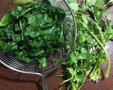 A picture of step 1 of Palak Paneer.