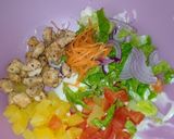 Gambar langkah 2 resipi Chicken Salad Lettuce(Healthy Breakfast).