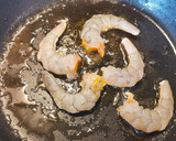 Foto del paso 6 de la receta: Sándwich de Langostinos estilo Lobster Roll