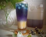 Foto langkah ke 3 dari resep Es Teh Bunga Telang Madu Yakult #319.