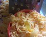 A picture of step 2 of Chicken Macaroni Cheese.