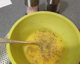 A picture of step 2 of Frittata Piccola Mia.
