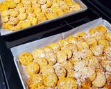 A picture of step 6 of Spicy Ranch Ritz Crackers.