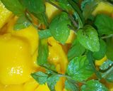 A picture of step 1 of Mango juice.
