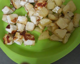 A picture of step 2 of Matar paneer.