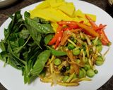 รูปขั้นตอนการทำที่ 1 ของ กุ้งผัดพริกหน่อไม้